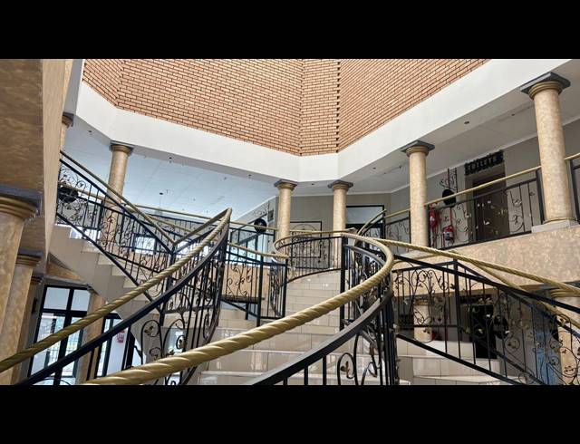 1,600M² BUSINESS CENTRE FOR SALE IN WESTDENE